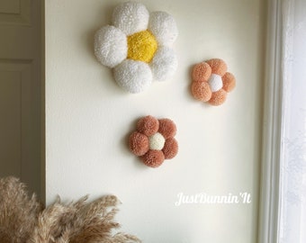 Flower Nursery Decor, Set of 3 Pom Pom Flowers Retro Wall Art, Groovy Classroom Decor, Flower Girls Room Decor, Barbie Room Decorations Dorm