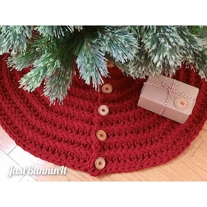 Farmhouse Christmas Tree Skirt / Crochet Rustic Christmas Tree Skirt / Chunky Knit Tree Skirt image 2