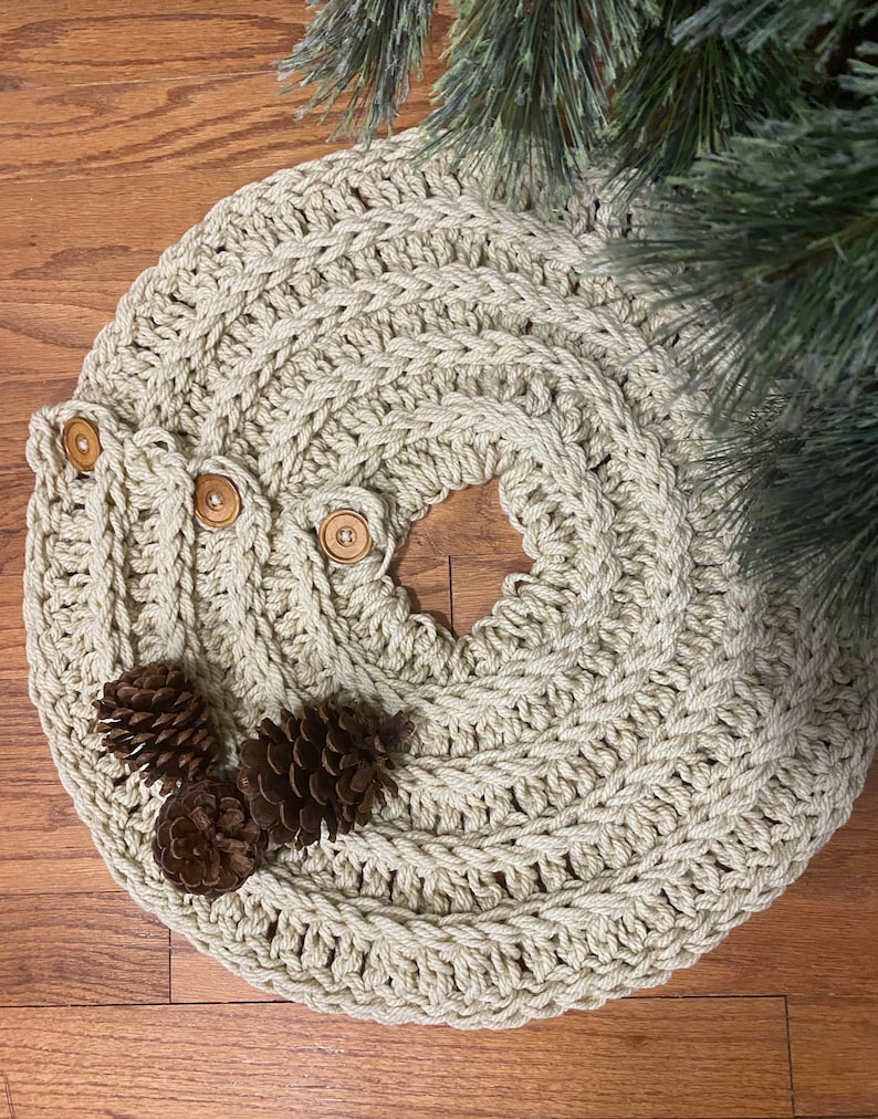 Farmhouse Christmas Tree Skirt / Crochet Rustic Christmas Tree Skirt / Chunky Knit Tree Skirt image 8