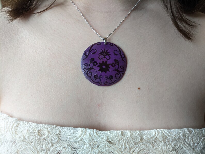 black pen shell purple flowers natural Focal