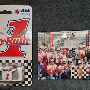 NASCAR - ジェフ・ゴードン - 1:64 ダイキャストカー - ベイビー・ルース #1 & ポストカード 限定版