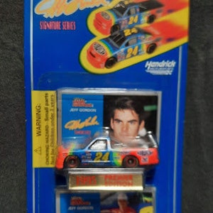 NASCAR -JEFF GORDON - #24  1:64 -Supertruck, Racecar & Racecard Set