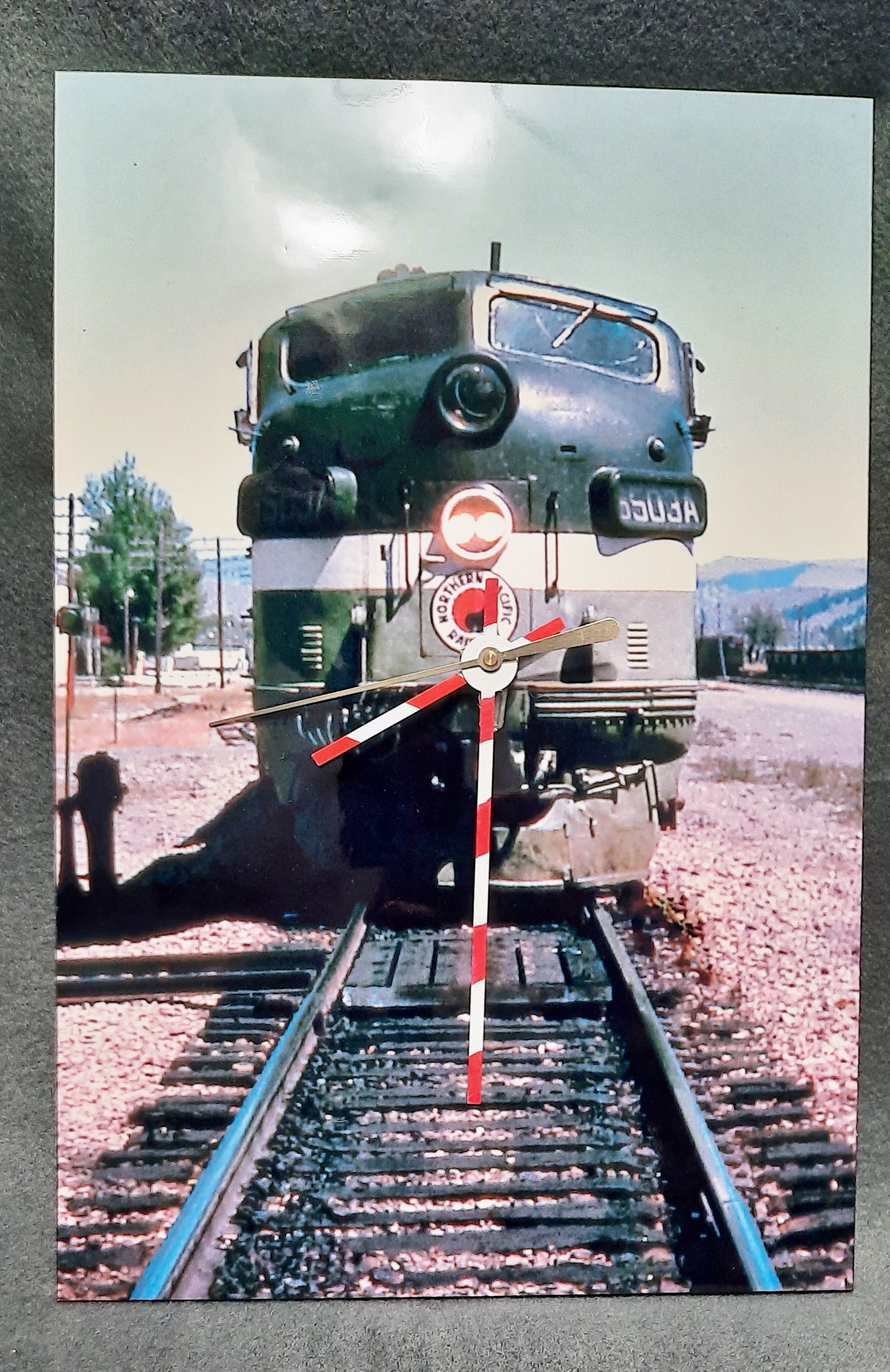 NORTHERN PACIFIC - Railroad Train Wall Clock NP2 - Etsy