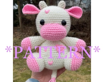 Motif de vache au crochet | Vache en peluche | Vache Saint Valentin | Peluche Vache Fraise | Patron Amigurumi Crochet