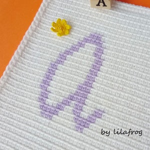 PATTERN - Alphabet Letter A in Tapestry Crochet, Instant Download PDF in English and Spanish, DIY Tutorial