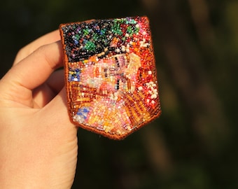 Beaded Brooch Gustav Klimt Embroidered Brooches Artsy brooch The Kiss by Gustav Klimt Brooch The kiss brooch Art brooch