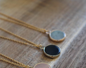 Gold-plated chain necklace with natural stone pendant