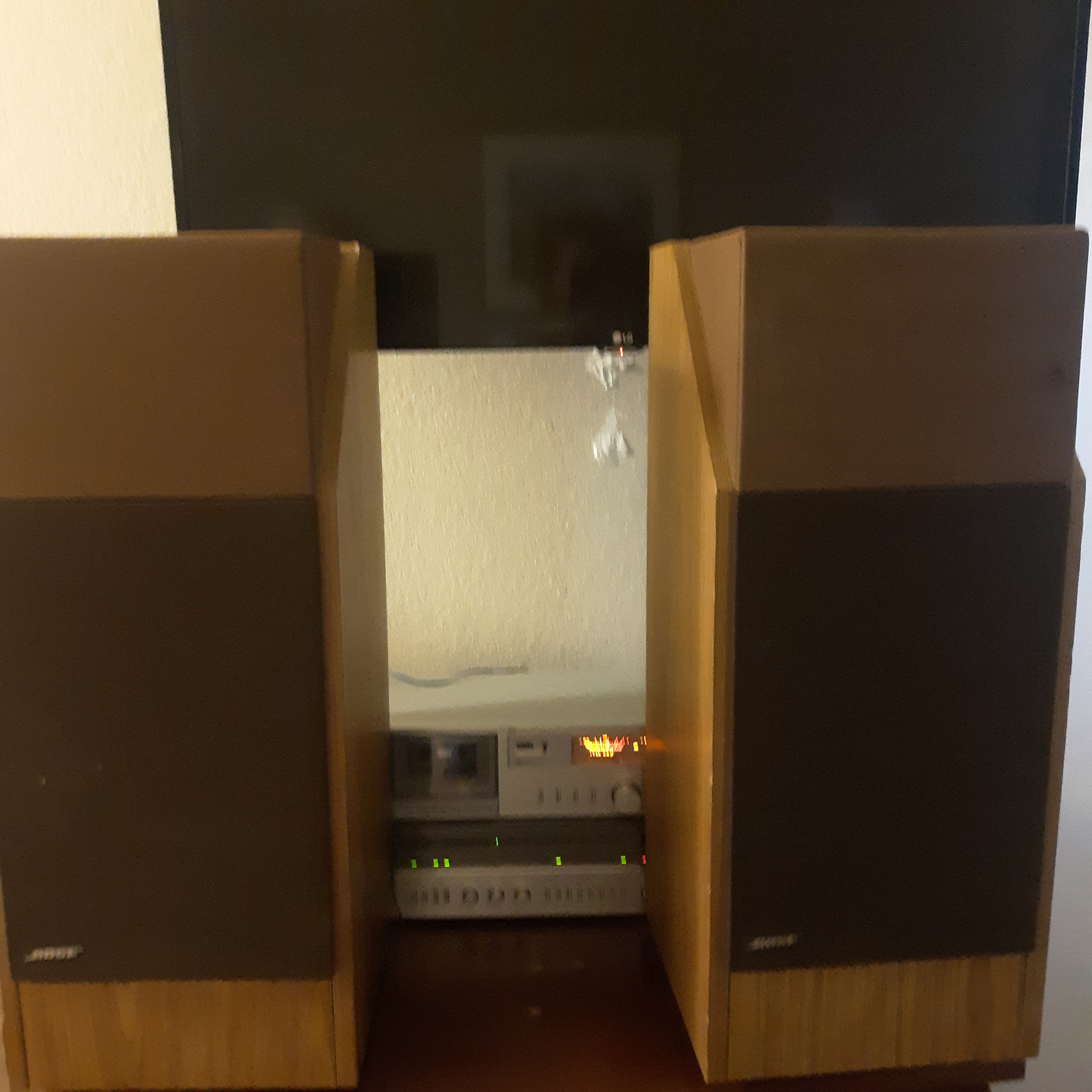 Bose Tower Speakers for sale Only 4 left at 75