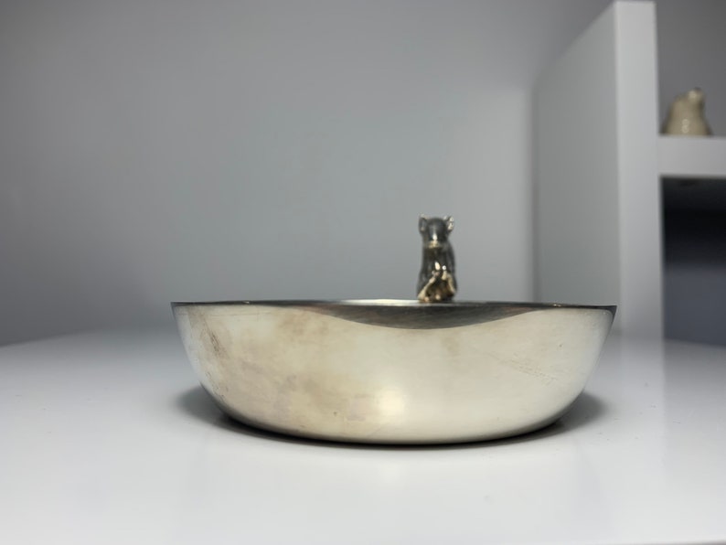 VINERS Of Sheffield Silver-Plated Squirrel Nut Bowl