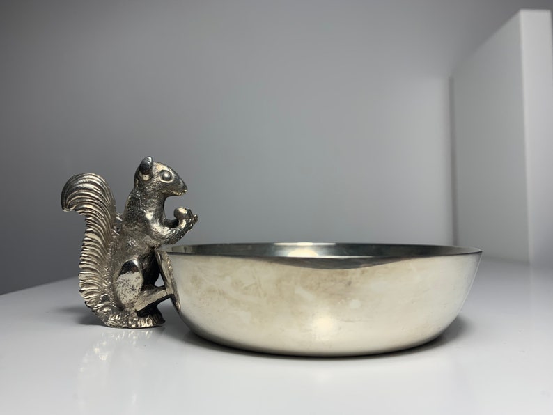 VINERS Of Sheffield Silver-Plated Squirrel Nut Bowl