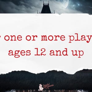 Peut inclure: Un panneau en papier blanc avec du texte rouge qui dit "Pour un ou plusieurs joueurs de 12 ans et plus". Le panneau est d&eacute;chir&eacute; sur les bords et est plac&eacute; sur un fond sombre avec une silhouette de b&acirc;timent et une lune.