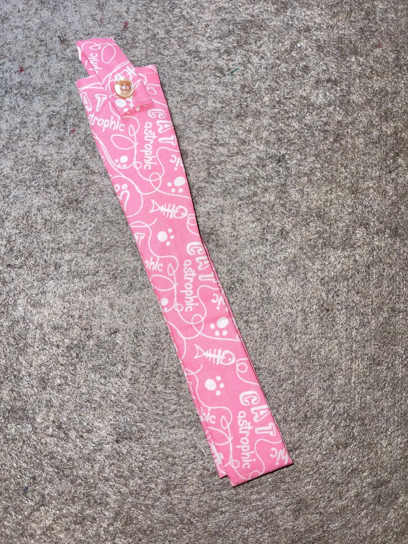 Pink Cat-a-strophic Cat Pattern Stethoscope Scrunchie Cover