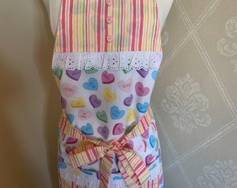 Valentine’s Day Sweetheart print apron. Fully lined with white on white dot fabric.
