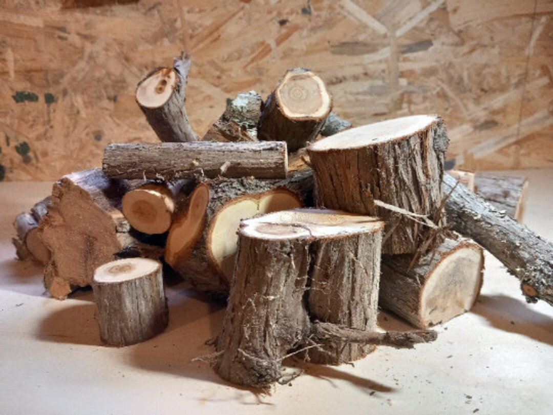 Juniper Leftowers 800g Scrap Wood Bundle, Juniperus Communis Tree