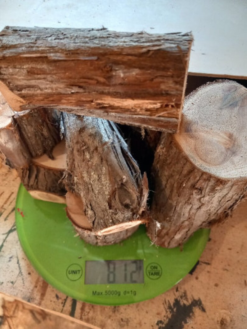 Juniper Leftowers 800g Scrap Wood Bundle, Juniperus Communis Tree
