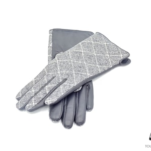 Fabric And Leather Touchscreen  Gloves