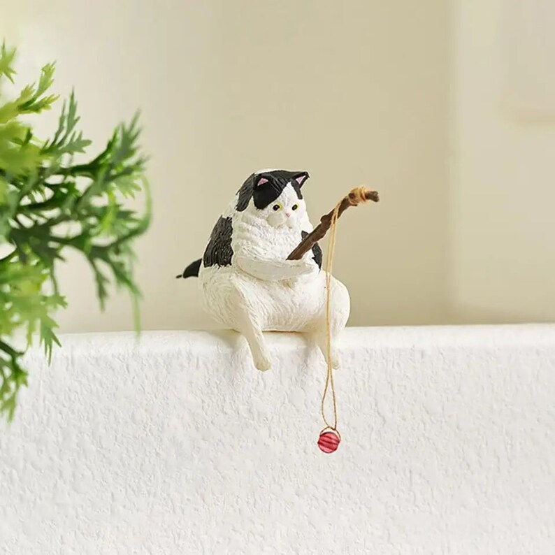 Fishing Cat Miniature Fishing Cat Figurines Approx. 3-4cm Tall Beautifully Detailed Cute Cat Figurine zdjęcie 3