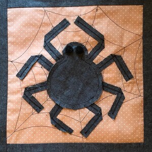 Haarige Spinne PDF Quilt Block Pattern