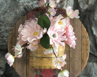 Soap flowers.  Bouquet of soap flowers in a hanging pot.  Cache-pot handmade.