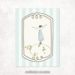 以下が含まれることがあります： 水彩イラストが描かれたカードで、水色と白のストライプの背景です。画像には、腕を広げた水色のドレスを着た人物が描かれており、装飾的なボーダーで囲まれています。「acufactum UTE MENZE」というテキストが下にあります。