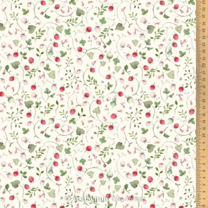 Könnte beinhalten: Ein weißer Stoff mit einem sich wiederholenden Muster aus roten Erdbeeren, grünen Blättern und rosa Blüten. Der Stoff ist mit dem Text "Factum" bedruckt.