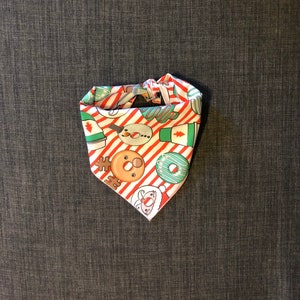 Christmas Dog Bandana, Tie on Dog Bandana, Donut Dog Bandana, Santa Dog Bandana