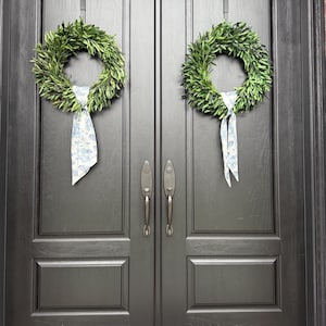 Wreath sash Toile Classic Elegant traditional design