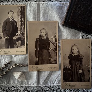 Matching Trio Antique Children Carte-de-visite Portraits / C. 1880s