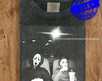 Koszulka z motywem Ghostface'a i Michaela Myersa z kina, koszulka z motywem horroru w stylu retro slasher, koszulka w kolorach Halloween Comfort, koszulka z grafiką „Spooky Season”
