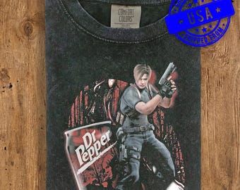 Leon S. Kennedy Resident Evil Vintage Shirt, Dr Pepper Meme T-Shirt, RE4 Remake Aesthetic Tee, Comfort Colors Retro Gamer Gift, Biohazard