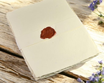 25 Sheets, 200GSM 8.5x11" 100% Cotton, Ivory Off-White Deckle-Edge Handmade Paper - Invitations, Calligraphy, Vintage Recycled Card Stock