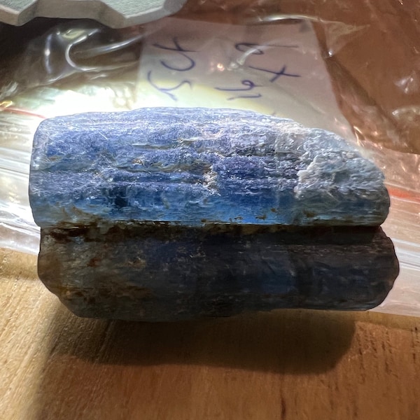 Big 32.5 Crt Beautiful Raw Blue Kyanite Crystal From Kenya. Deep Blue Colour.