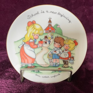 1986 AVON &quot;School is a New Beginning&quot; Plate Joan Walsh ANGLUND 22K GOLD Trim