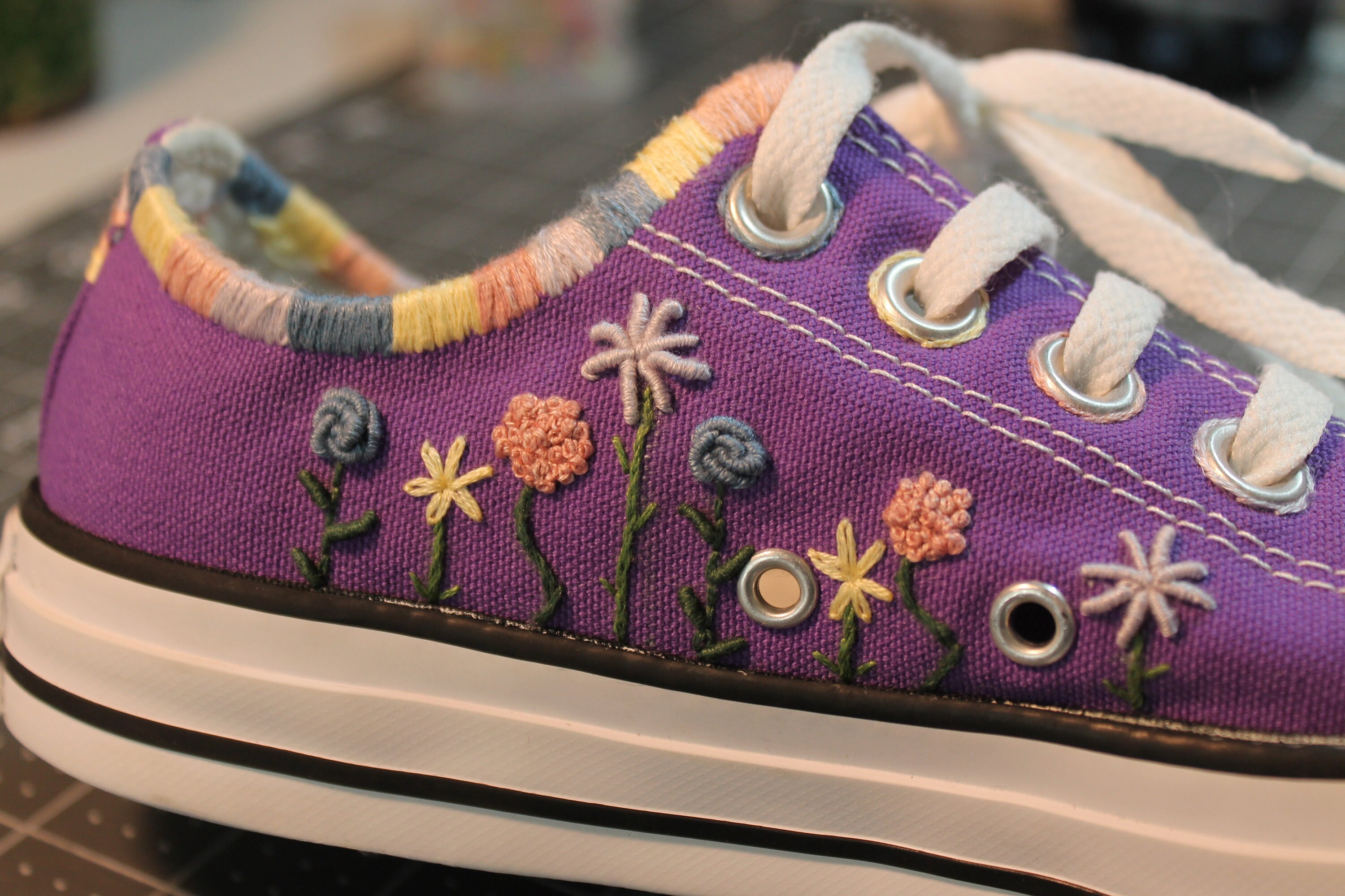 Hand Embroidered Converse Canvas Shoes OOAK Women Size 7 Etsy Sweden