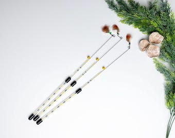 Strong and Safe Interactive Cat Teaser Wand Toy 45 cm – Insect Imitation Tip, Handmade, Metal Rod