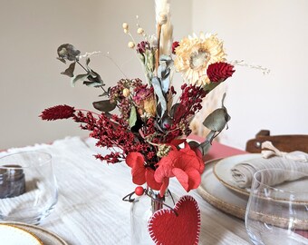 Petit bouquet de fleurs séchées rouges et noires pour décoration d’intérieur, Dita