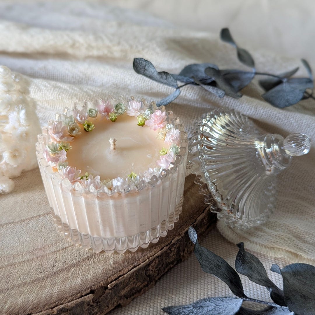 Caramelo Jasmine Scented Floral Candle – Natural Soy Wax – Cocooning ...