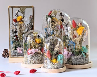 Glass bell with dried and preserved flowers for sunny interior decoration, Paula