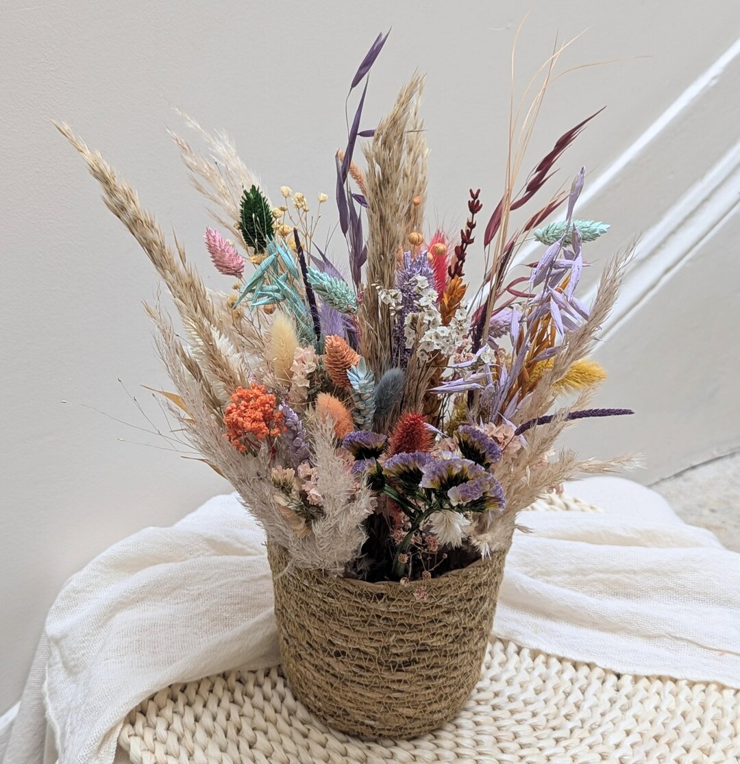 Bloom Blumenkorb, rustikales Arrangement aus getrockneten & konservierten Blumen, natürliche handgemachte Dekoration, nachhaltiges Geschenk