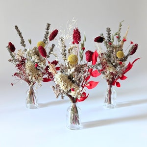 Mini bouquet of dried flowers for event table decoration, Sangre