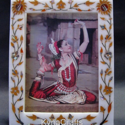 10 x 8 Inches White Marble shops Photo Frame with Antique Design Semi Precious Stone Inlay Work Picture Frame for Office Decor