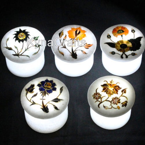 2.5 Inches Semi Precious discount Stones Inlay Work Trinket Box with Elegant Look White Marble Round Shape Multipurpose Box Set of 5 Pieces