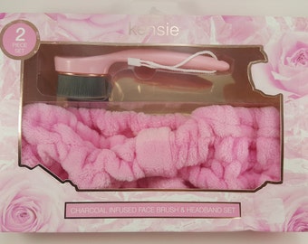 Kensi Charcoal Infused Face Brush & Headband Set