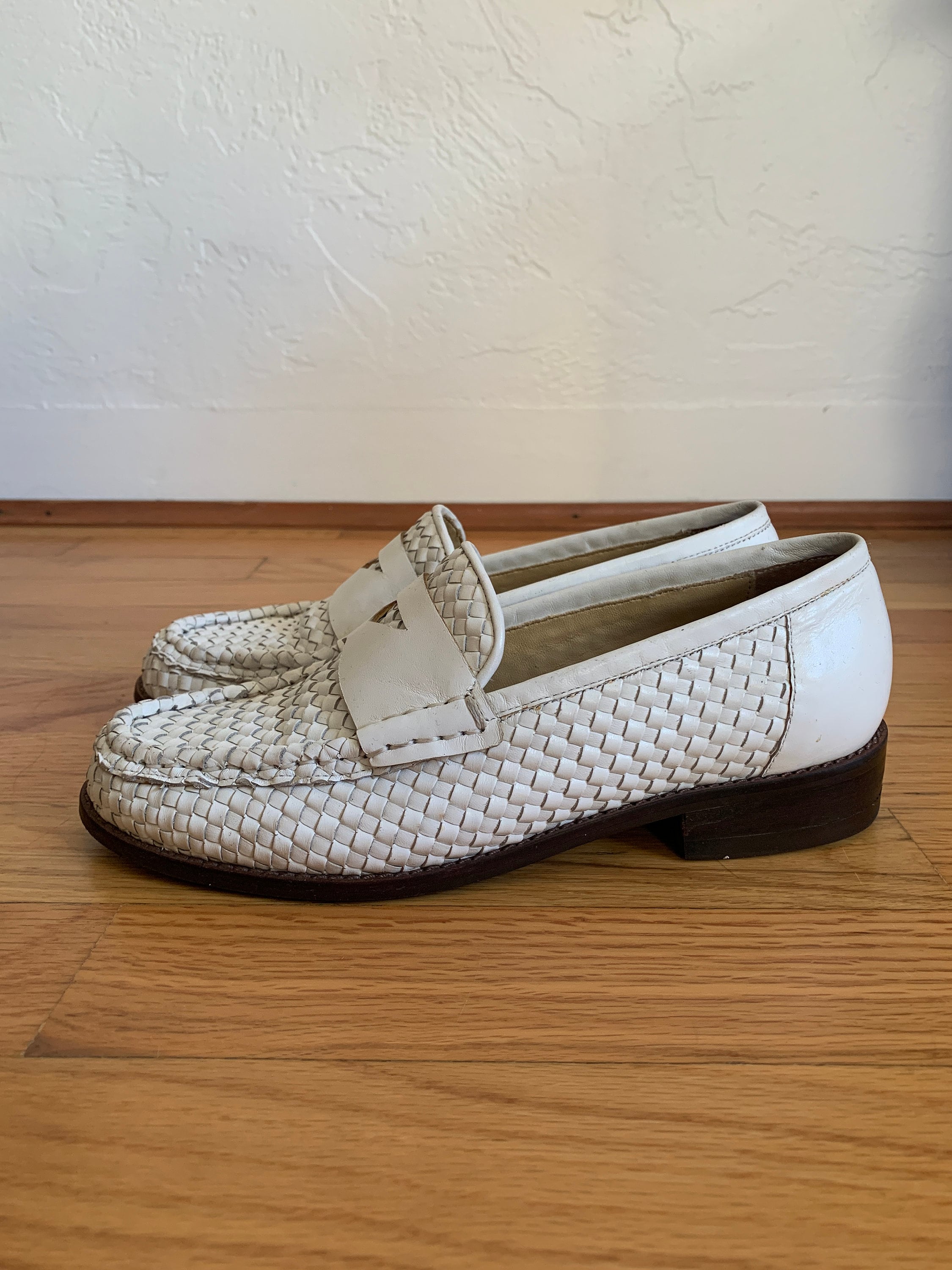 Woven White Leather Loafers Size 6 Etsy