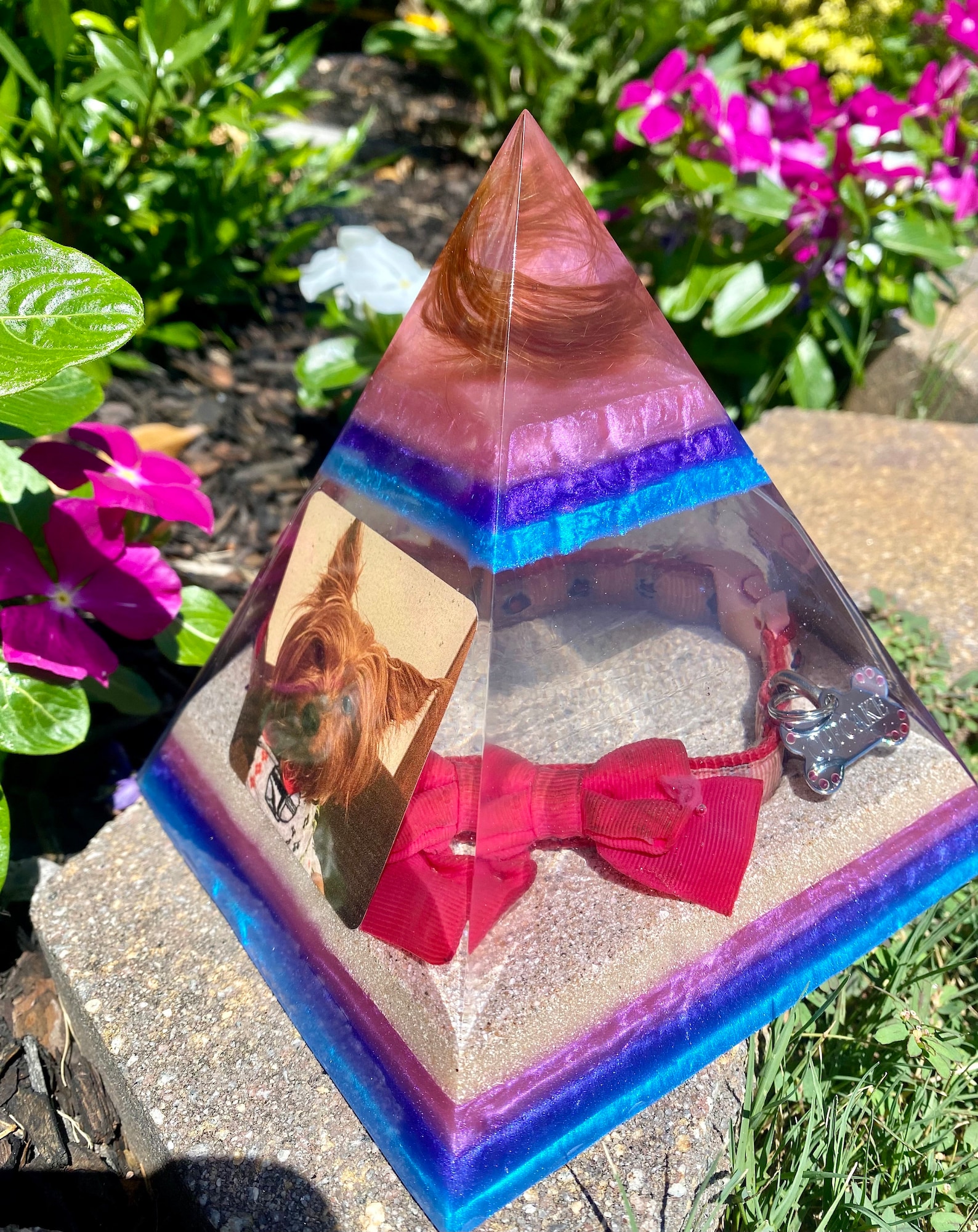 Large Resin Pet Memorial Pyramid Hold Ashes Dog Collar Toy Etsy