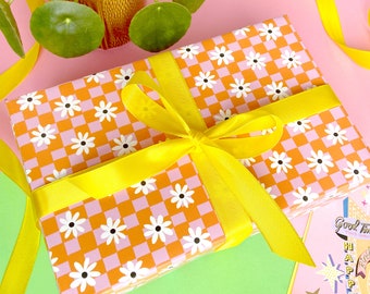 Daisy Check Wrapping Paper / Gift Wrap Sheets.  Fun Colourful Wrapping Paper