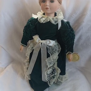 duck house heirloom dolls green dress Duck House Dolls Heirloom Dolls