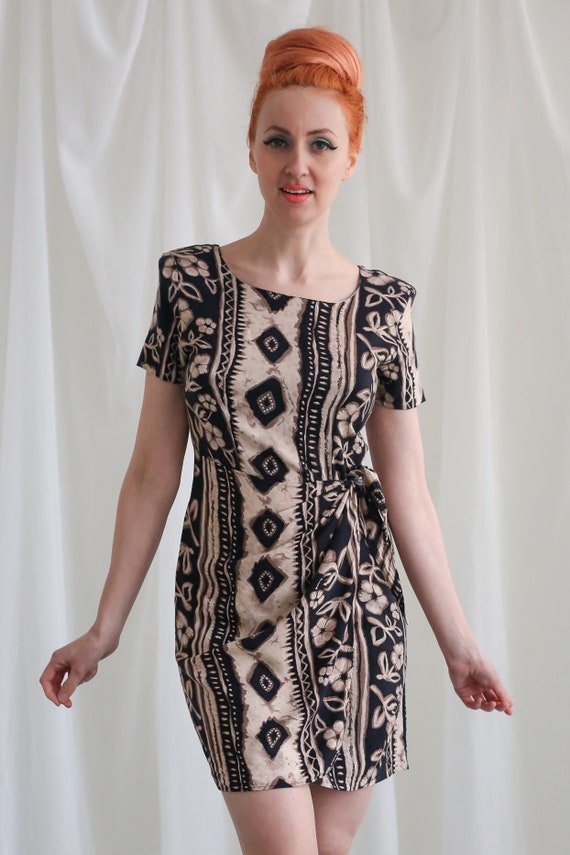 Vintage 1990s patterned minidress