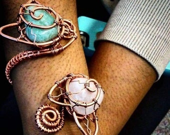Double Pedaled Ivy Leaf Bracelet