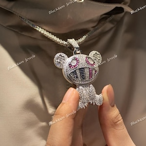 Colgante de dibujos animados de Hip Hop Iced Out, colgante de plata de ley 925 con moissanita VVS de rana de colores de dibujos animados para hombres y mujeres, joyería de Hip Hop